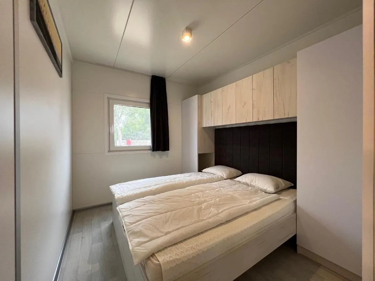 Casper, White Wave Villa Drage Holiday home